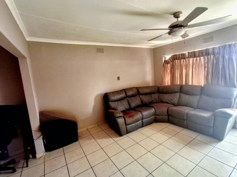 3 Bedroom Property for Sale in Flamwood North West